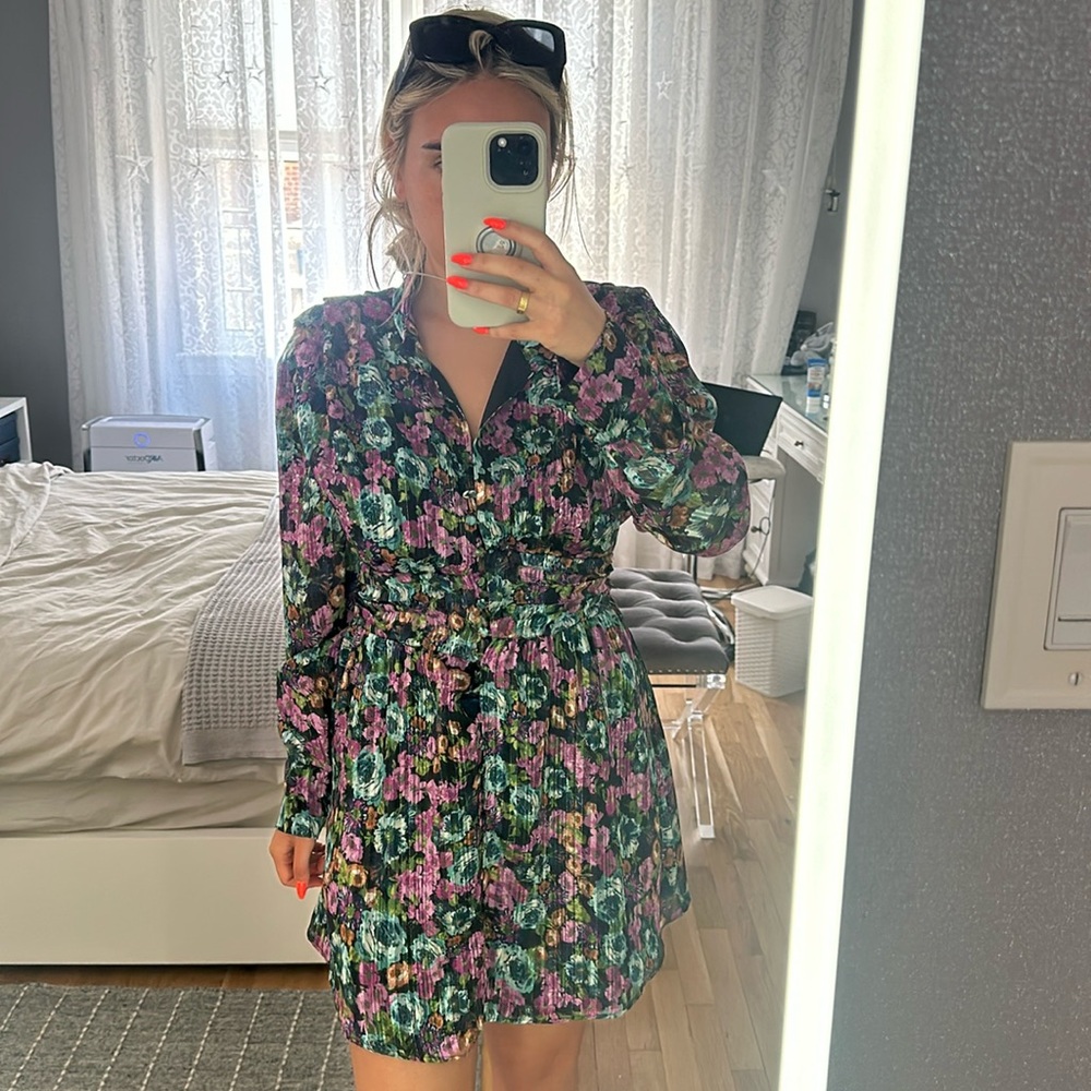 NWT❗️U.S Size: Medium| Midi Floral Dress ZARA (never worn only tried on perfect)